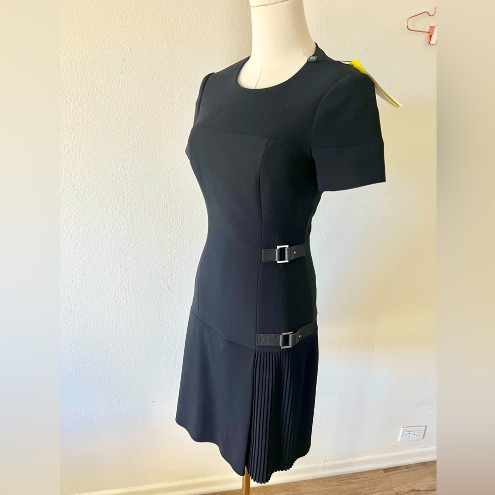 Karen Millen Drop Waist Pleated tailored Dress Mini Dress, Buckle, size 4
